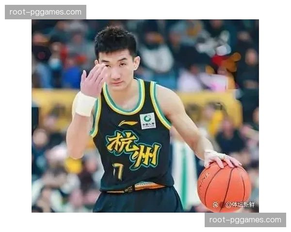 广厦主场击败青岛 胡金秋孙铭徽双核驱动保不败金身 广厦主场击败青岛 胡金秋孙铭徽双核驱动保不败金身